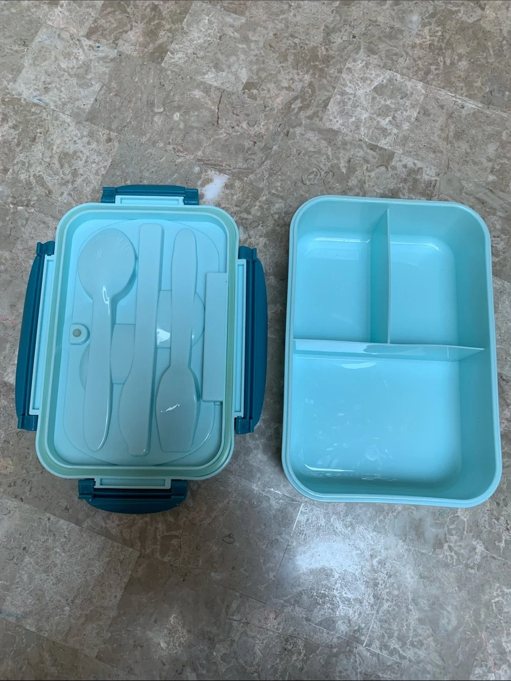 Cute Aqua Blue Lunch Box. NOT included tableware. Pre-Owned. Standard size.